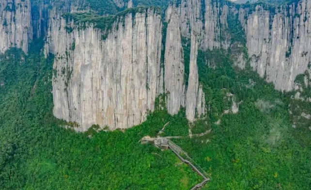 ��ʩ��Ͽ��